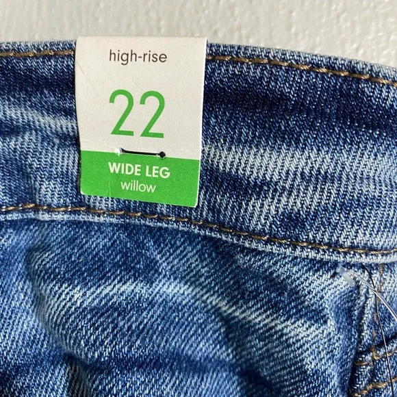 RE Generations by Celebrity Pink Women’s Plus Size Jeans Wide Leg Size 2… - Picture 13 of 15